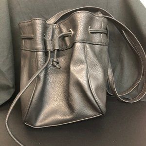 Round Shoulder Bag